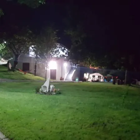 Casa En Plena Naturaleza Al Lado Del Rio Verdugo *